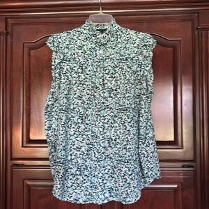 ANNE TAYLOR SIZE XL RUFFLED SLEEVELESS TOO